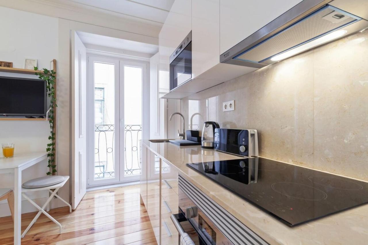 Modern 1bed Apt,sleeps4 Nr Av Almirante Reis Apartment