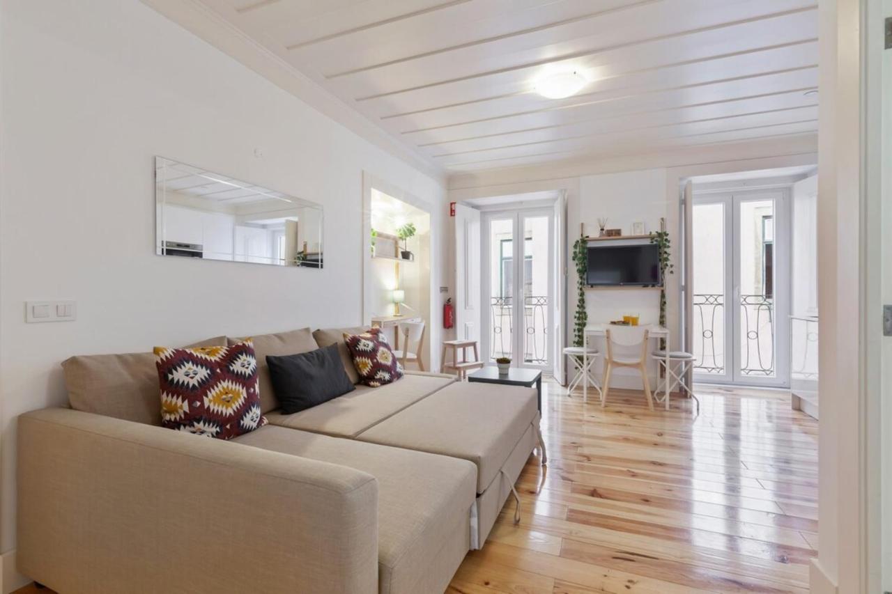 Modern 1bed Apt,sleeps4 Nr Av Almirante Reis Apartment