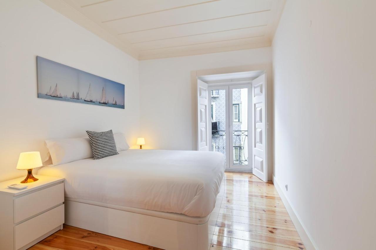 Apartment Modern 1bed Apt,sleeps4 Nr Av Almirante Reis *